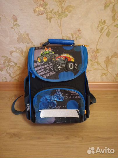Школьный рюкзак