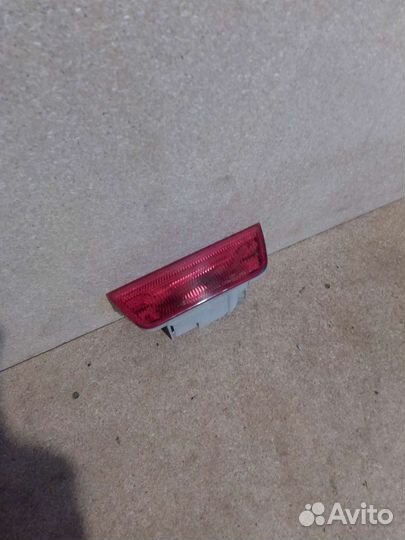 Фонарь противотуманный Nissan Almera G15