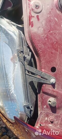 Передние фары на хундай акцент Hyundai Accent