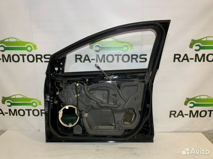 Дверь передняя правая Ford Focus 3