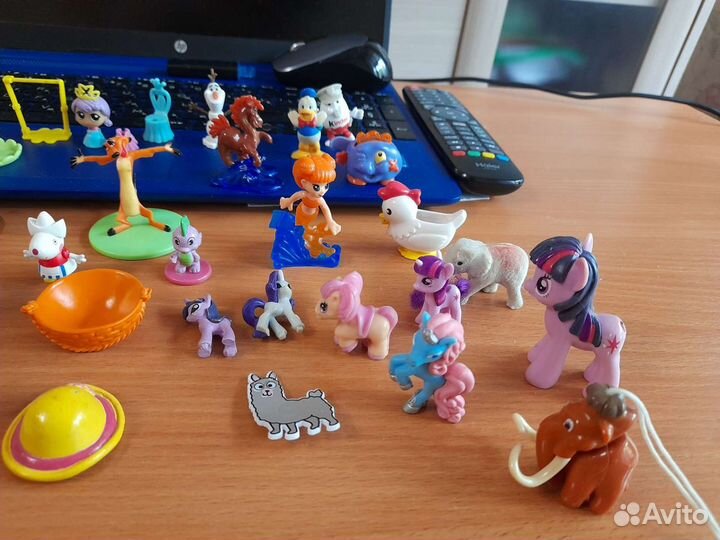 Киндер игрушки