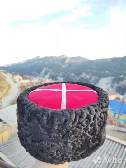 Кубанки каракуль.папахи.карабинки