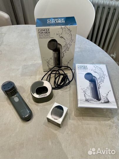 Очищающая щетка Clinique Sonic System+2 насадки Fr