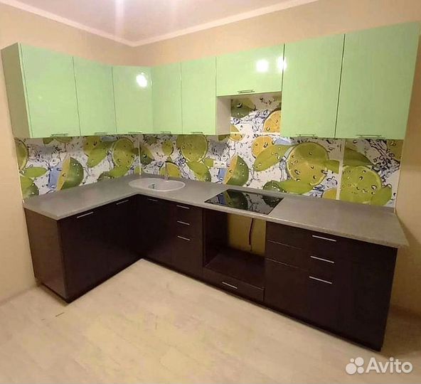 Кухня с техникой