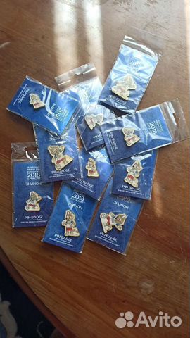 Официальные значки чм по футболу 2018года