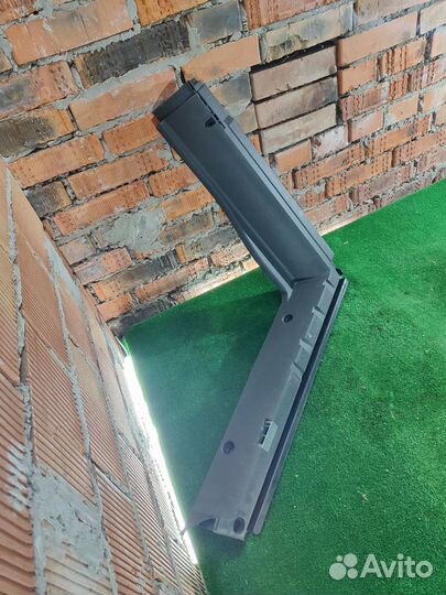 Накладка багажника правая Volkswagen Passat B6