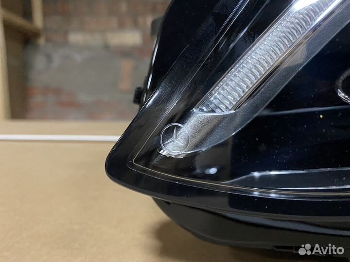 Фара Mercedes Левая W205 C-Class
