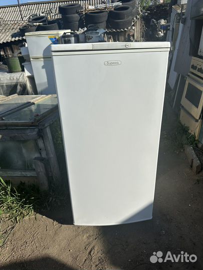 Холодильник Бирюса