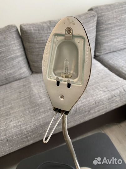 Лампа настольная