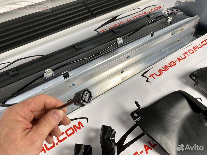 Подножки Toyota Land Cruiser 300