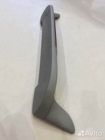 Спойлер Mitsubishi Pajero V30