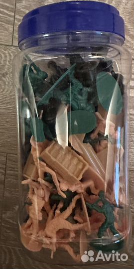 Солдатики в банке