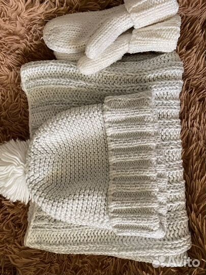 Комплект шапка и снуд