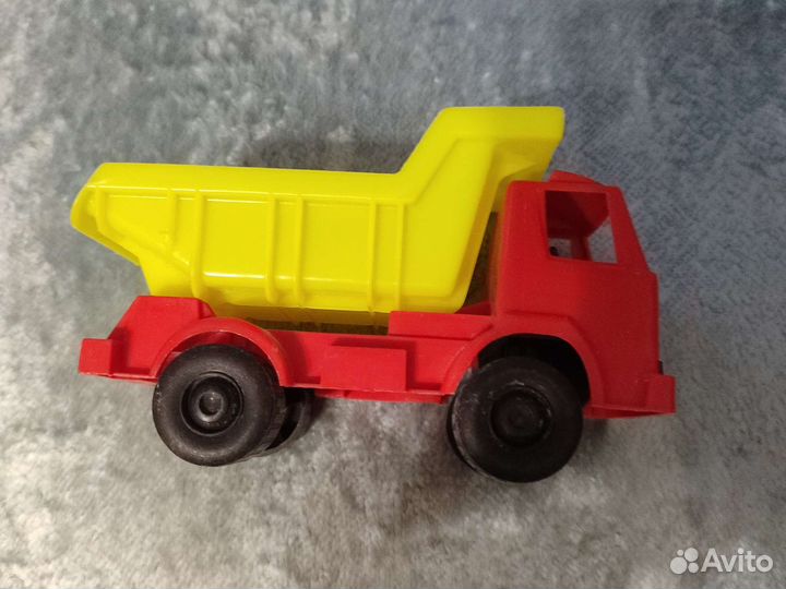 Экскаватор и другие машинки