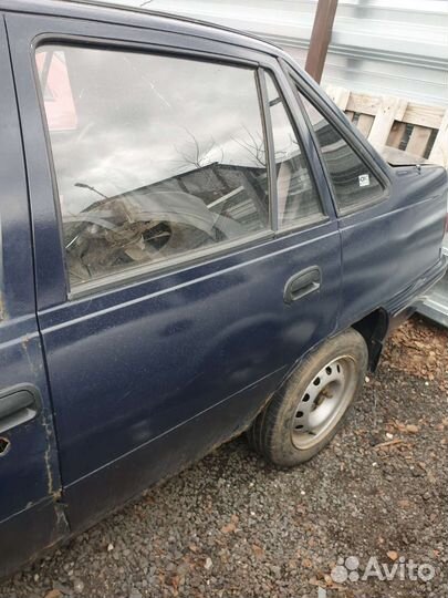 Задняя левая дверь Daewoo Nexia