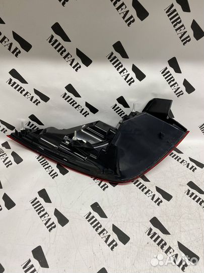 Задний правый внешний фонарь Mercedes-Benz CLA 118