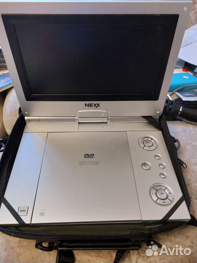 Портативный видеопроигрыватель