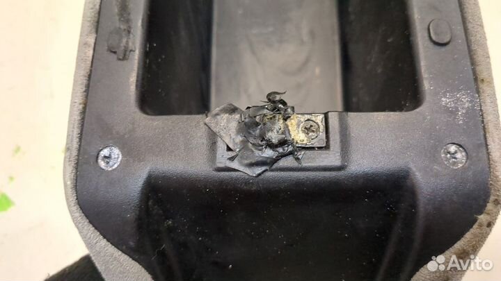 Подлокотник Mitsubishi Montero Sport / Pajero Spor