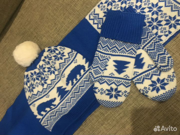 Комплект Шапка, шарф, варежки женские