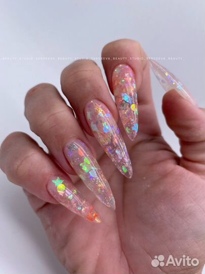 Маникюр с покрытием гель-лаком