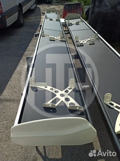 Полки багажные для микроавтобуса