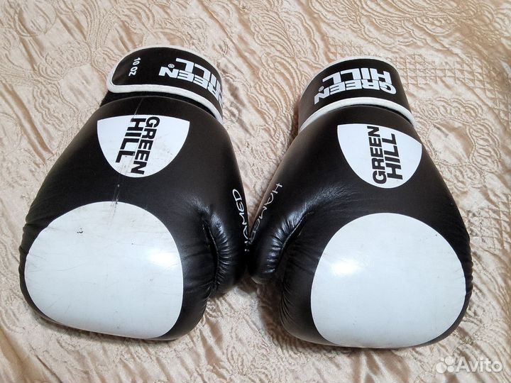 Боксерские перчатки 10 oz green hill