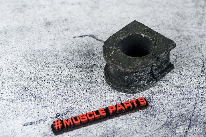 Втулка переднего стабилизатора cadillac escalade