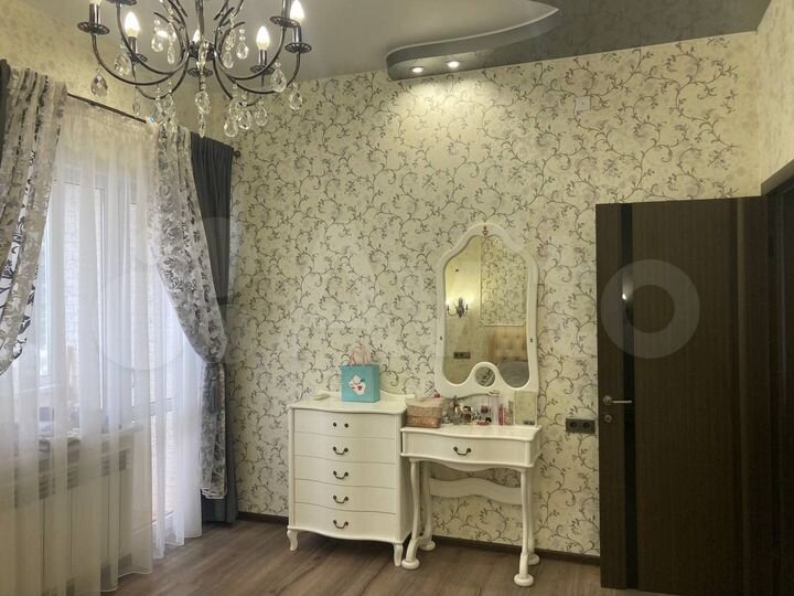 Дом 258,1 м² на участке 3,6 сот.