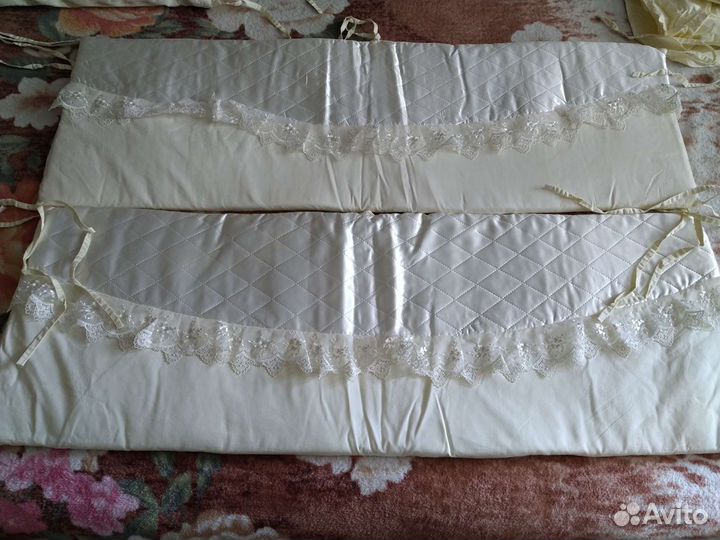 Комплект на детскую кроватку 