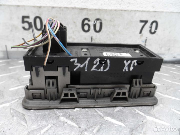 Панель управления магнитолой Jaguar XF X250 8X2311