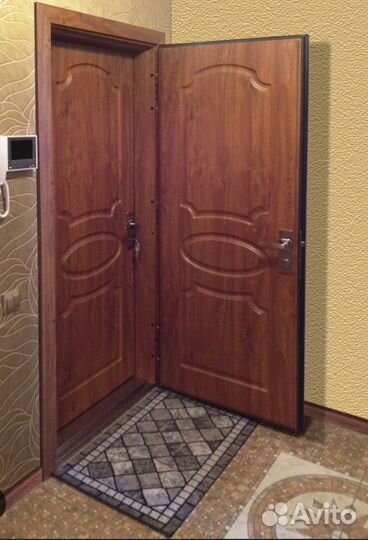 Дверь входная деревянная/железная под ключ