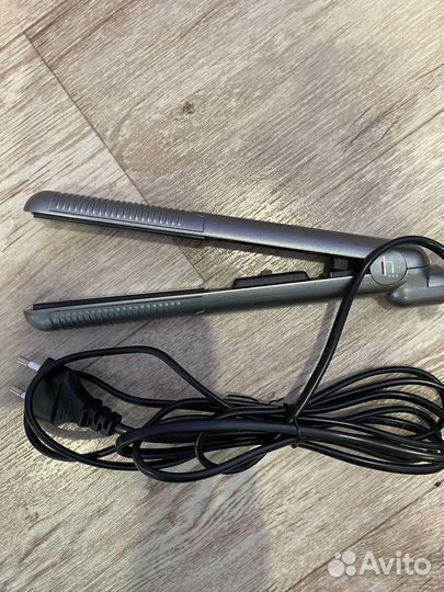 Выпрямитель для волос
