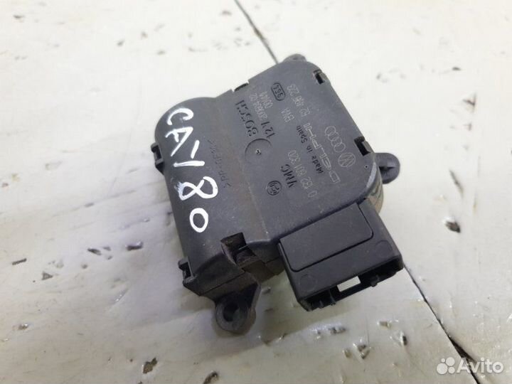 Моторчик заслонки печки Porsche Cayenne 955 4.5