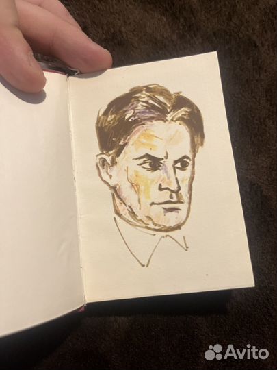 Стихи Маяковского на русском и румынском языках