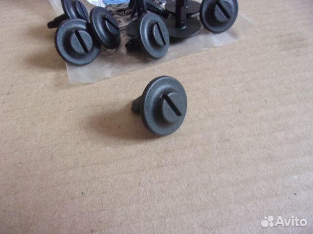 VW / Audi, 92-02г., клипса крепёжная