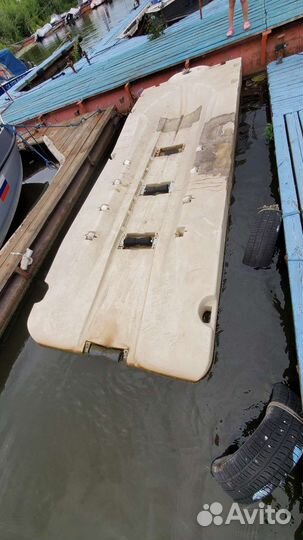 Понтон для гидроцикла