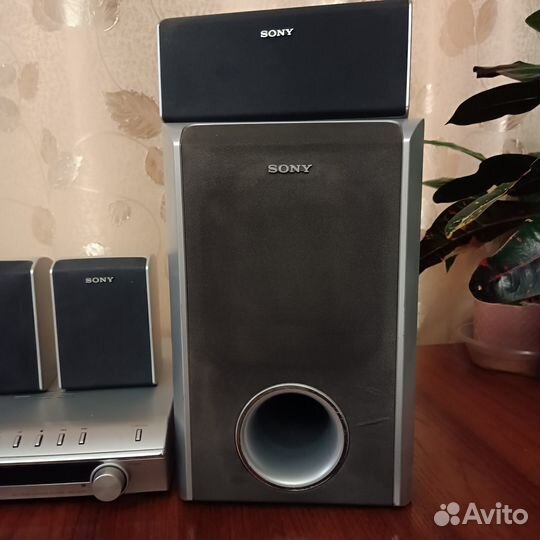 Домашний кинотеатр Sony DAV-DZ100