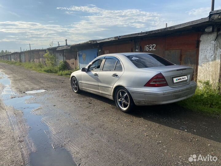 Mercedes-Benz C-класс 2.0 AT, 2002, 360 000 км