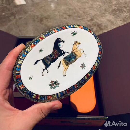 Электрическая зубная щетка Hermes 48