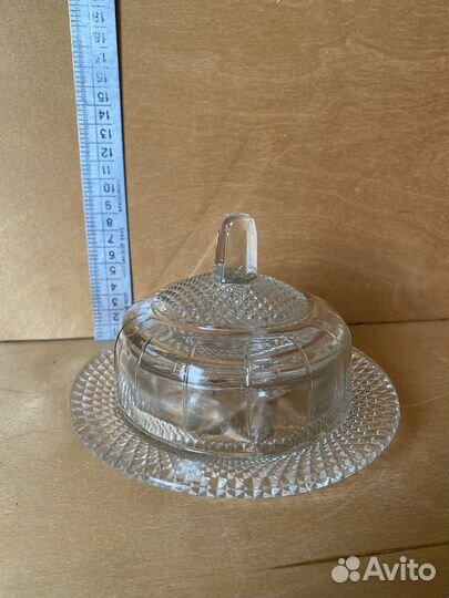 Винтажная масленка с рельефным рисунком. СССР