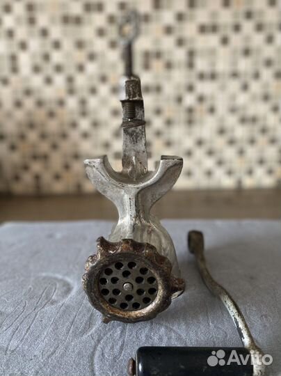 Мясорубка механическая чугунная