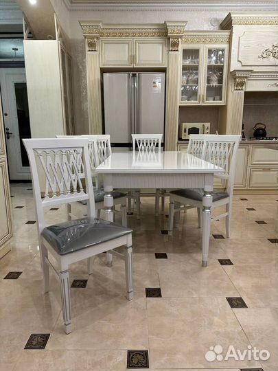 Столы и стулья Кухонный стол и стулья