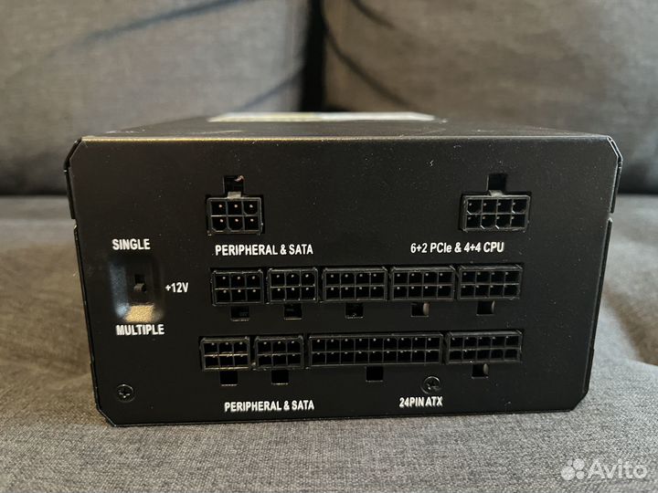 Блок питания Corsair HX 750