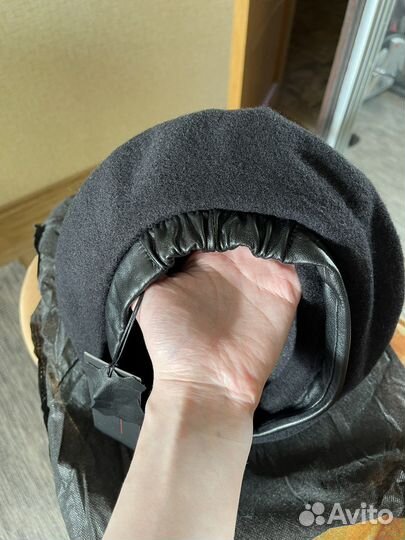 Берет женский шерсть, на кожаной резинке