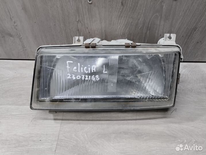 Фара левая Skoda Felicia