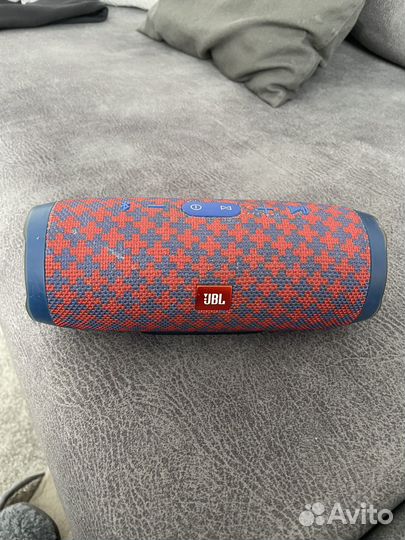 Колонка JBL charge 3