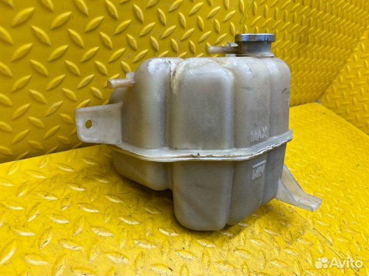 Бачок расширительный Nissan Navara Япония YD25ddti
