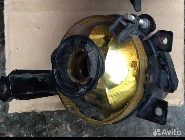 Противотуманка Фольксваген polo