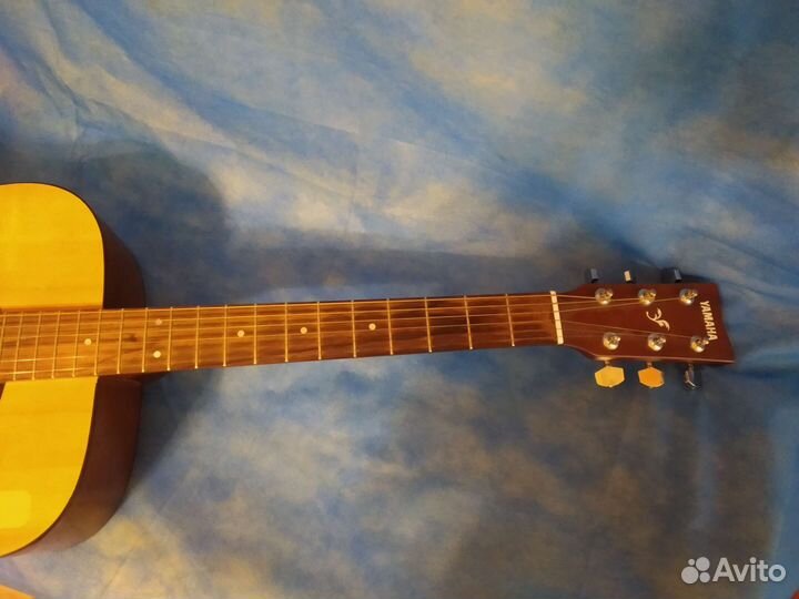 Акустическая гитара yamaha f310 бу