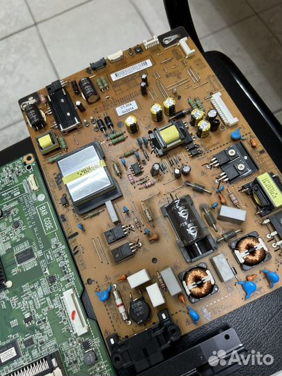 Запчасти от тв LG 42LM580S